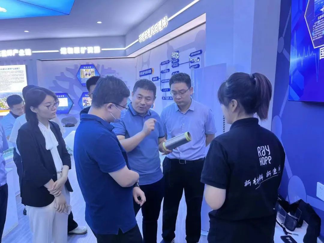 河南省豫资集团赵阳总经理莅临煜和研究院参观调研