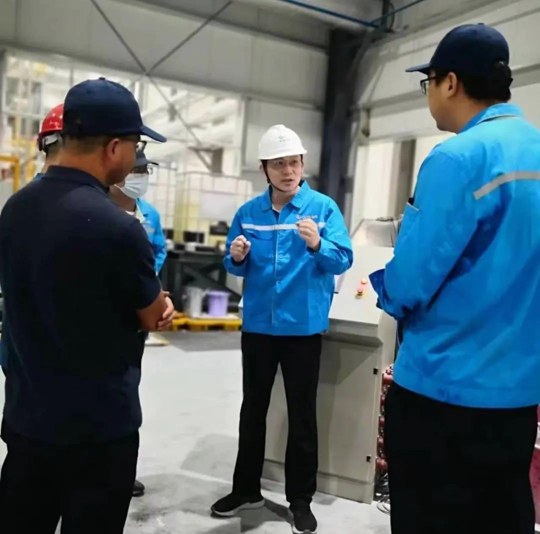 【新闻】康甲到石墨烯高分子复合材料标准化车间调研疫情封闭期间安全生产工作