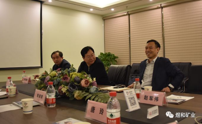 长垣县委书记秦保建莅临煜和矿业调研