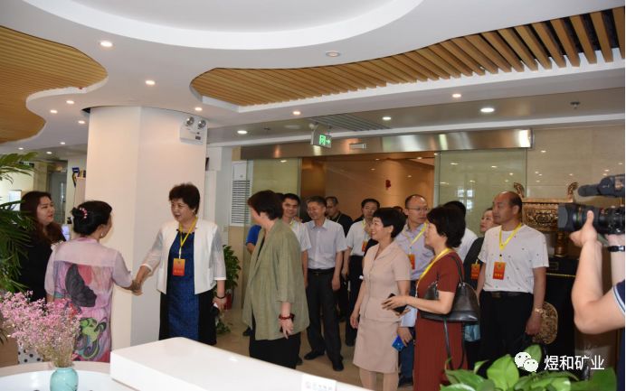 郑州市政协副主席吴晓君莅临煜和视察