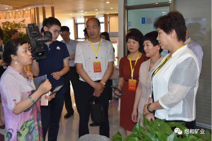 郑州市政协副主席吴晓君莅临煜和视察