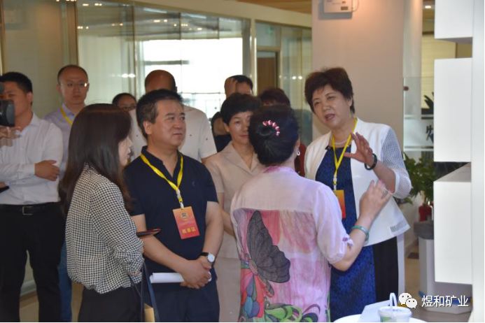 郑州市政协副主席吴晓君莅临煜和视察
