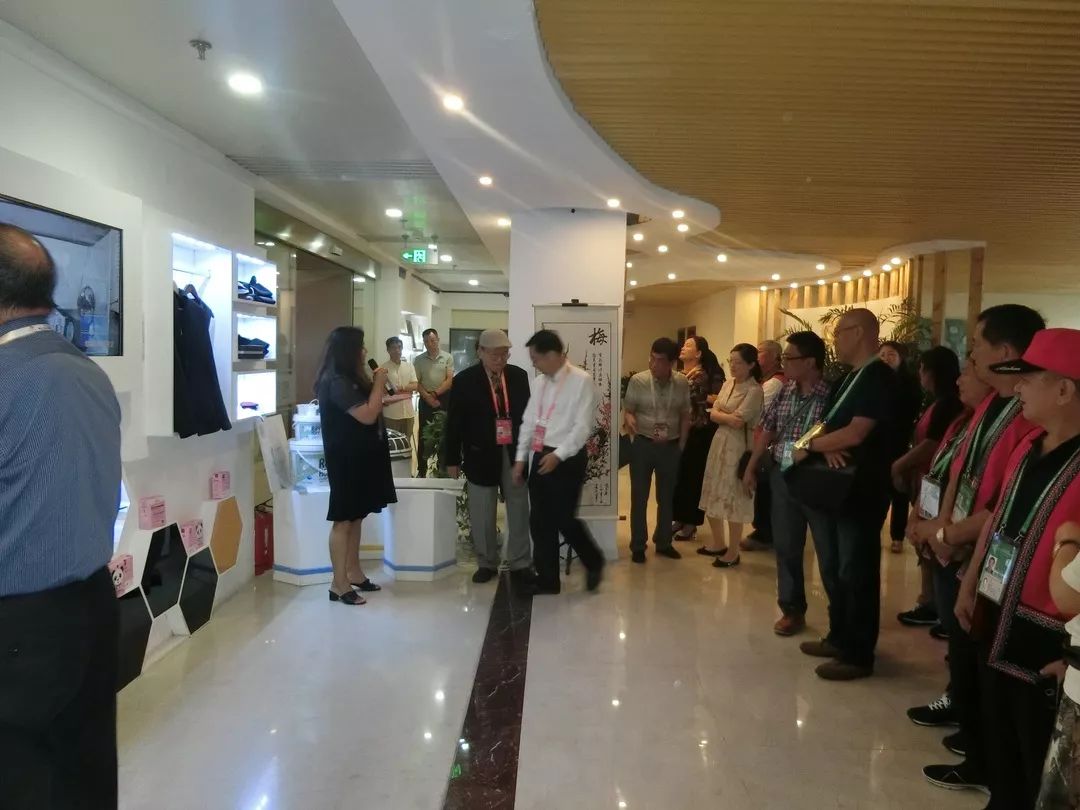 台湾原住民一行莅临台商大厦