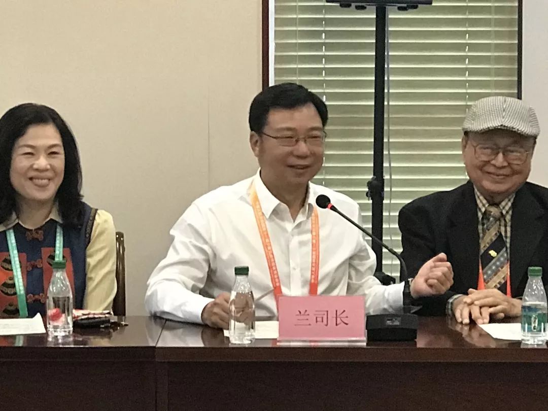 台湾原住民一行莅临台商大厦