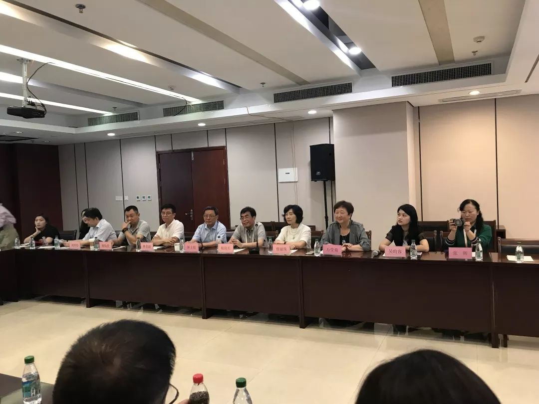 台湾原住民一行莅临台商大厦