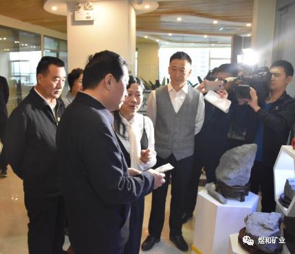 省委常委统战部部长孙守刚莅临煜和视察