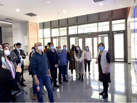 BGI新闻丨中国人民大学商学院 MBA 项目中心一行到访北京石墨烯研究院&有限公司