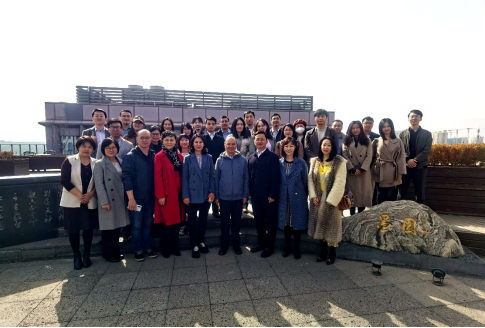 BGI新闻丨中国人民大学商学院 MBA 项目中心一行到访北京石墨烯研究院&有限公司