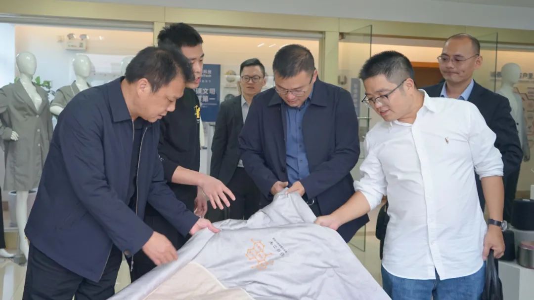 浙江省东阳经济开发区党工委委员、管委会副主任胡永亮一行莅临高烯科技调研指导!