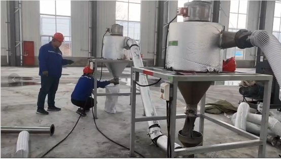 【中心动态】鲁泰科研分公司（研发中心）紧锣密鼓开展新厂区设备安装调试工作