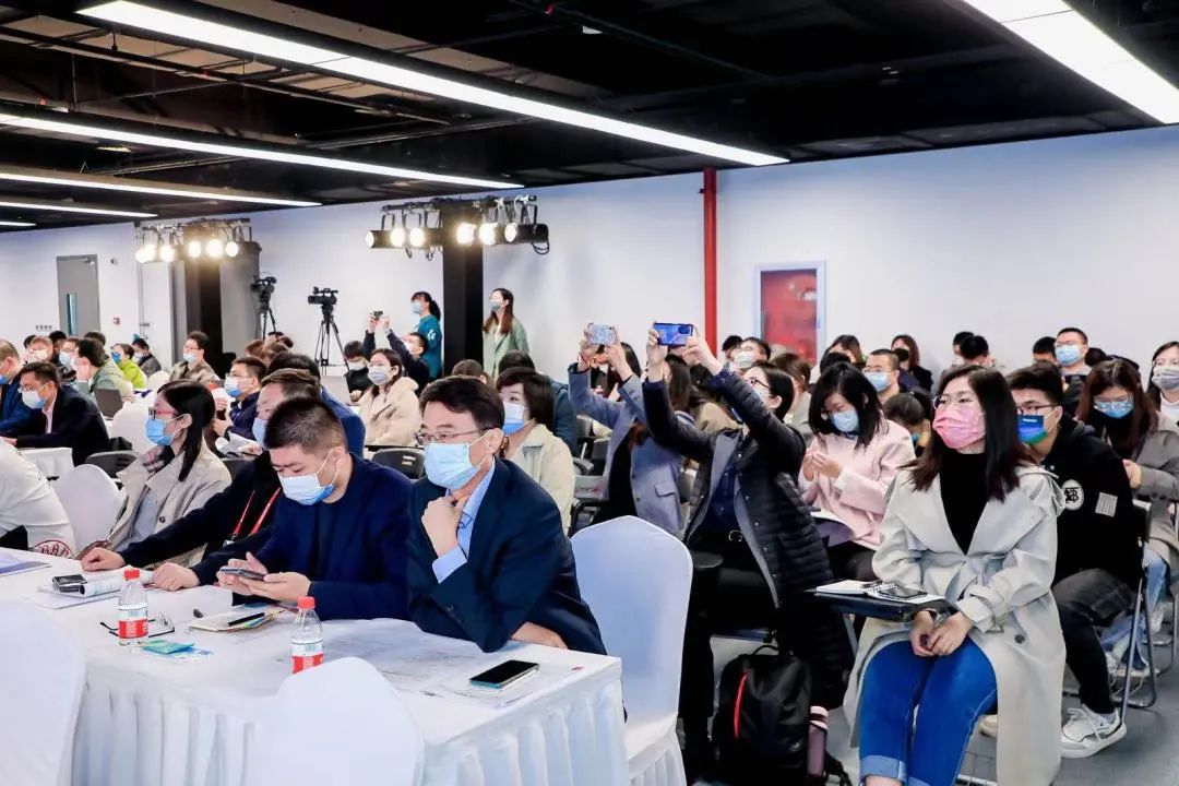 石墨烯产业发展论坛 助力石墨烯产业升级——北京石墨烯论坛专题报道（三）