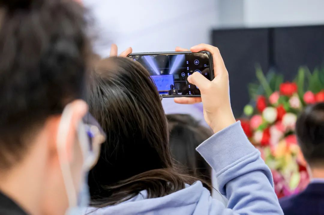 青年科学家论坛 厚植青年担当——北京石墨烯论坛专题报道（六）