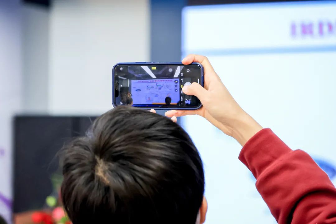 青年科学家论坛 厚植青年担当——北京石墨烯论坛专题报道（六）