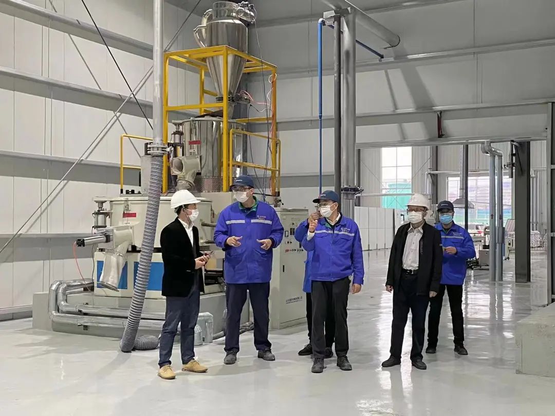 【新闻】鲍学彬带队到石墨烯高分子复合材料标准化车间检查指导工作