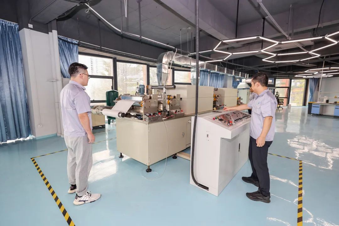 再突破 石墨烯高耐磨TPU在晋江实现量产