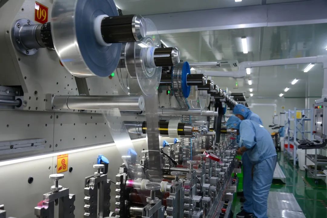 西太湖：“烯”望涌动 “碳”索未来