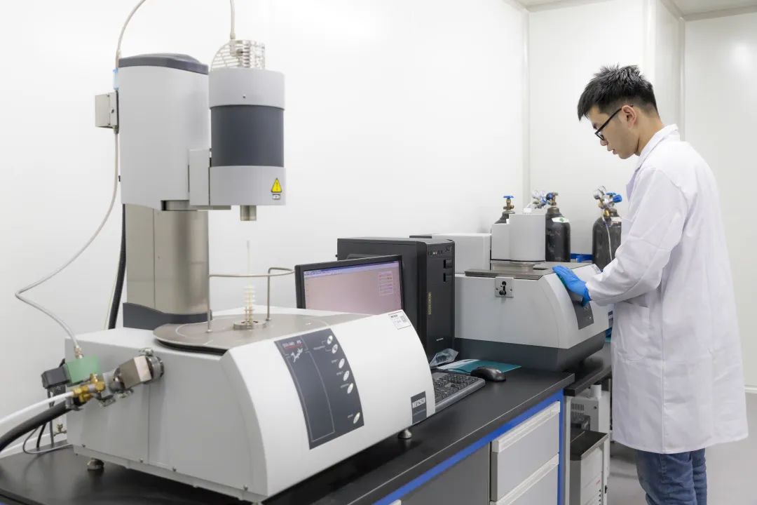 西太湖：“烯”望涌动 “碳”索未来