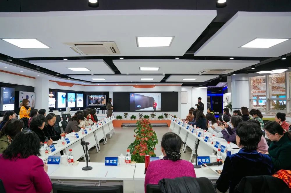 江苏、安徽两省妇联、女企协莅临微晶科技考察交流