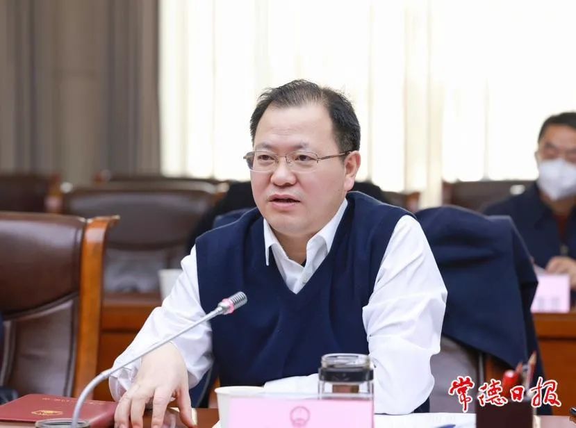 杭州高烯科技考察团来常德考察石墨烯发热膜项目