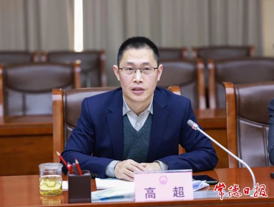 杭州高烯科技考察团来常德考察石墨烯发热膜项目