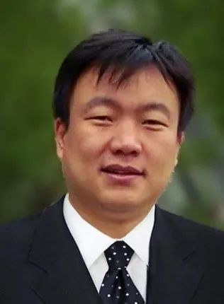 室温下可快速自愈合的高导热聚合物/石墨烯复合材料