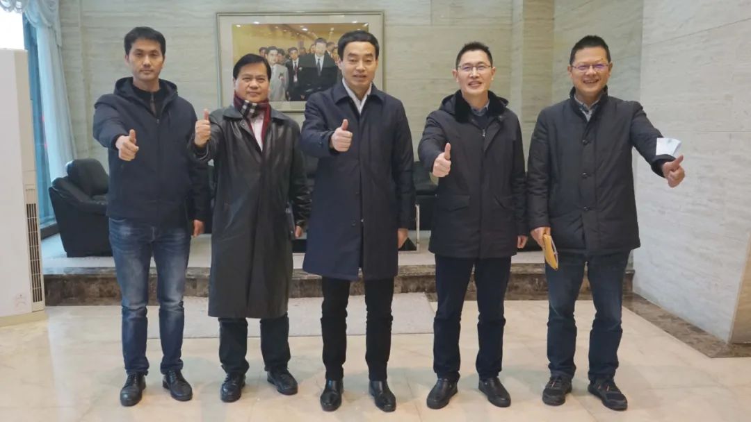 余杭区人大常委会副主任、良渚新城党工委书记曾宏一行莅临高烯科技考察调研