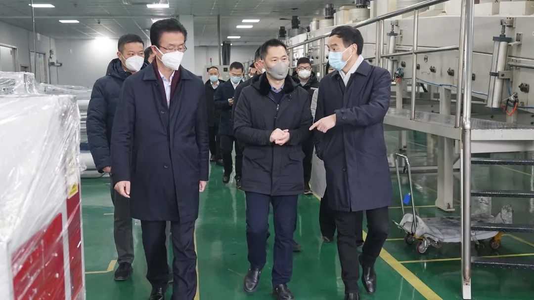 杭州市市委常委、余杭区委书记刘颖一行莅临高烯科技考察调研