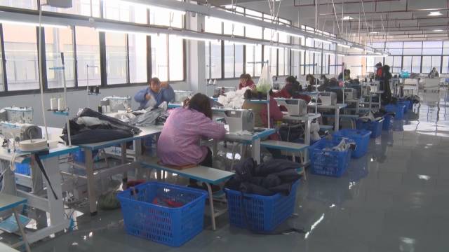 【全力拼经济 奋战开门红】极热科技石墨烯高端应用科创园：铆足干劲忙生产 奋力冲刺一季度“开门红”