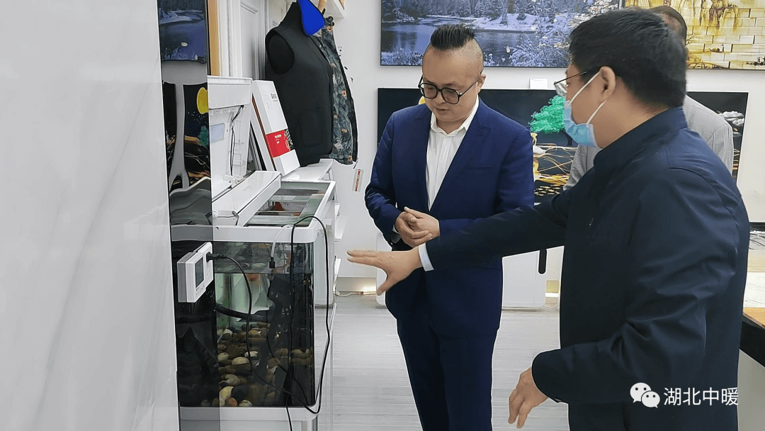 鄂州市人民政府副市长-彭波莅临湖北中暖考察指导工作