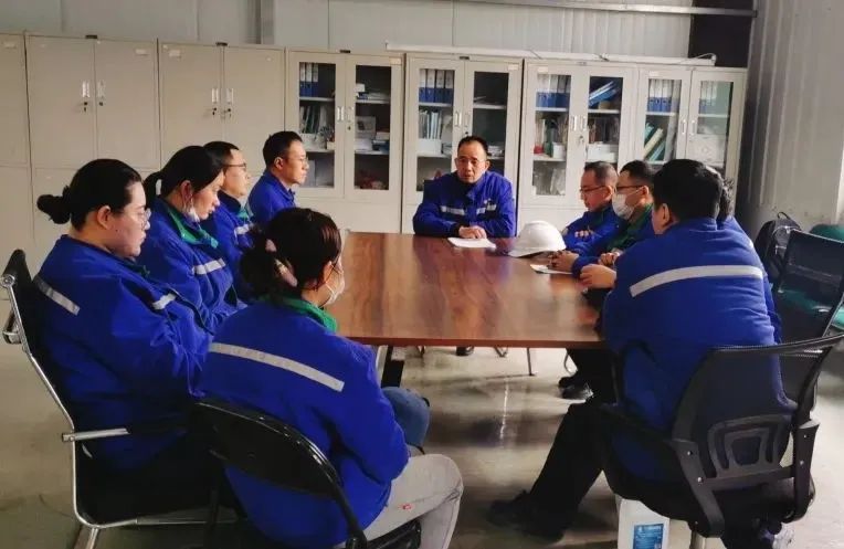 【新闻】石墨烯高分子复合材料标准化车间召开安全生产工作会议