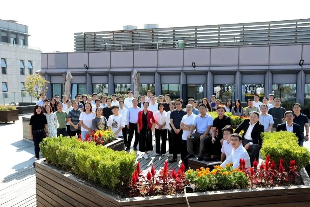 BGI侧写 | 石墨烯“上货架”的开拓者们