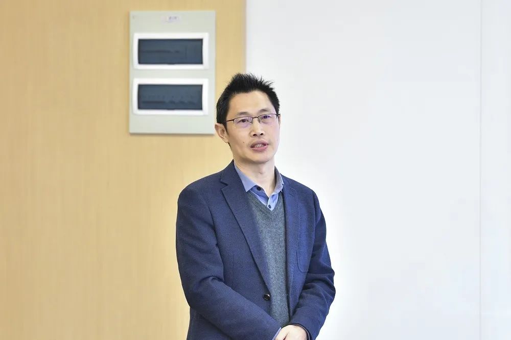 基金委重大项目“结构功能一体化石墨烯纤维基础研究”项目进展研讨会在杭顺利召开