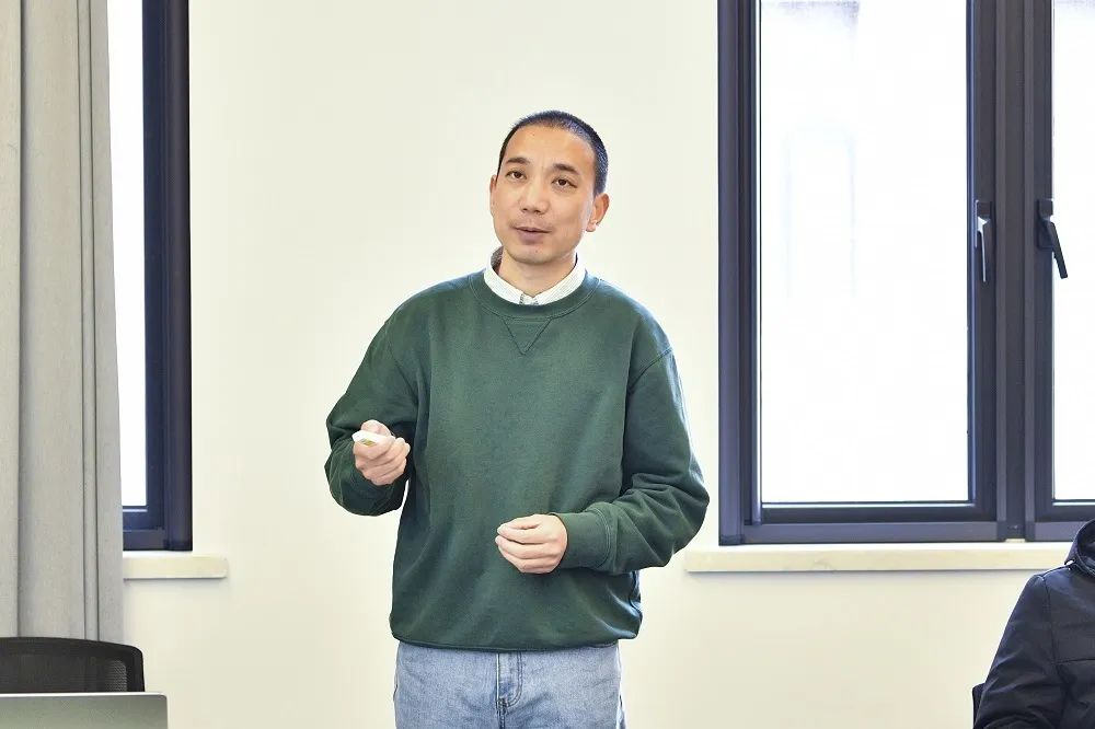 基金委重大项目“结构功能一体化石墨烯纤维基础研究”项目进展研讨会在杭顺利召开