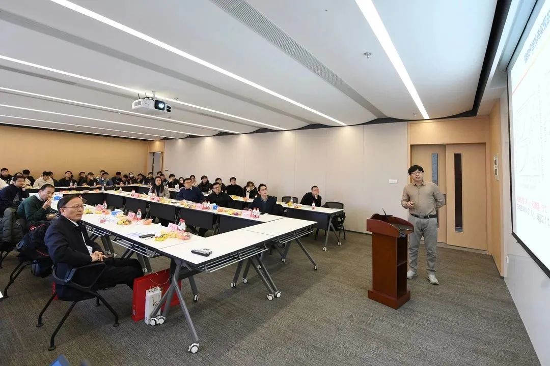 南开大学刘遵峰教授应邀来作学术报告并交流