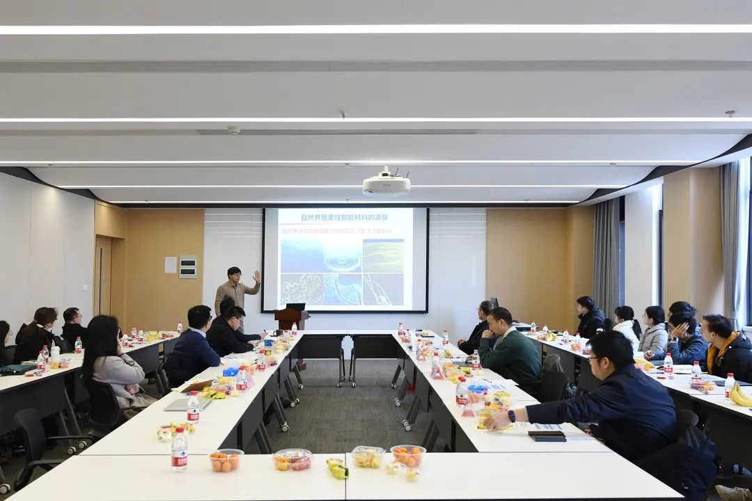 南开大学刘遵峰教授应邀来作学术报告并交流