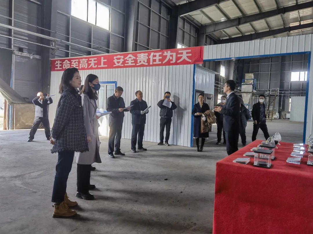 乌兰察布市科技局领导莅临内蒙古石墨烯新材料创新中心调研