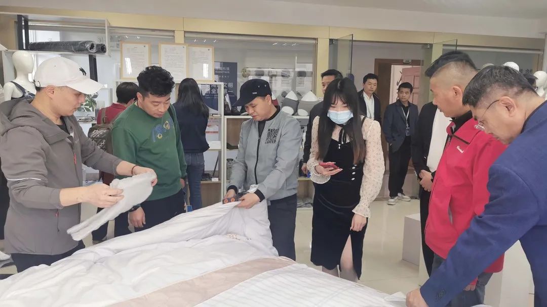 黑科技：百家高烯石墨烯纺织产业链核心企业齐聚杭州