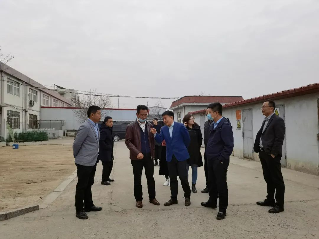 紫金汇缘董事局主席胡黎民一行莅临华高墨烯考察交流