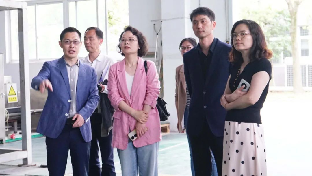 杭州市余杭区工商联党组书记姚克萍一行赴高烯科技走访调研