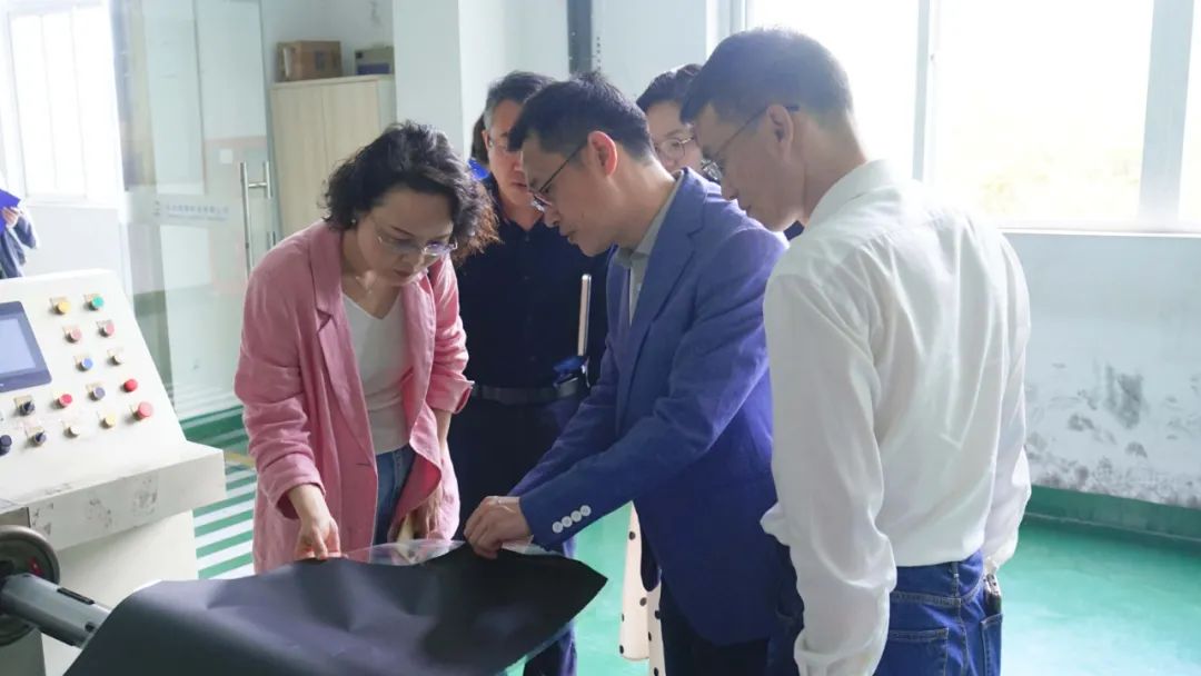 杭州市余杭区工商联党组书记姚克萍一行赴高烯科技走访调研