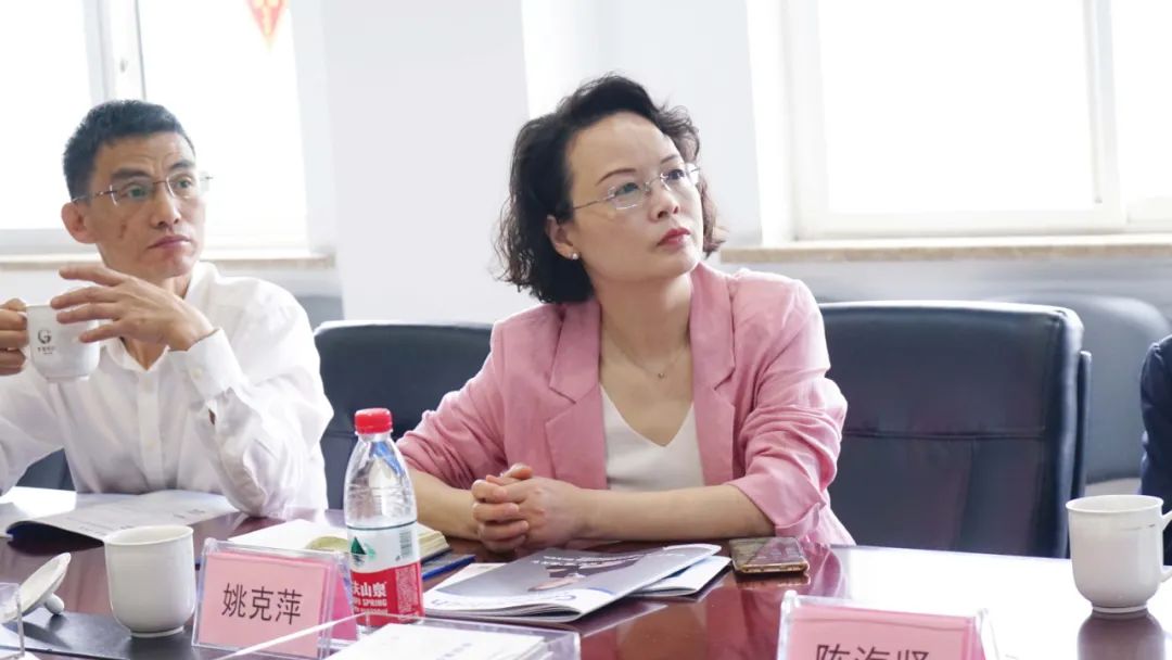 杭州市余杭区工商联党组书记姚克萍一行赴高烯科技走访调研