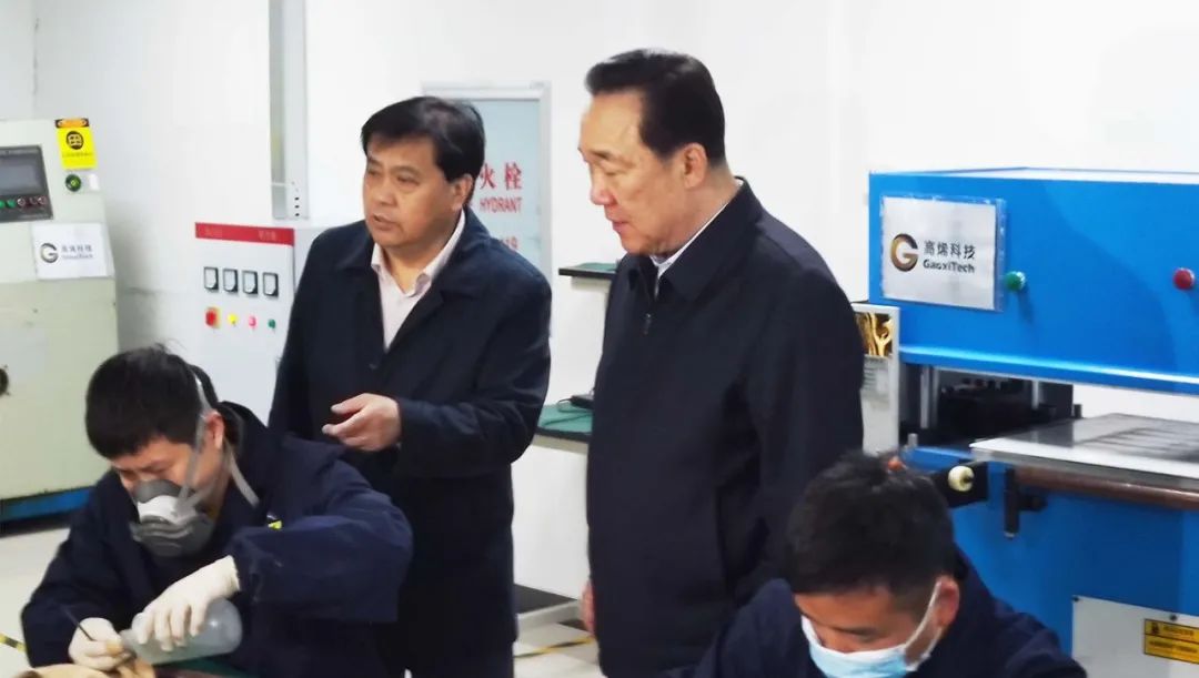 把安全生产放在企业发展的首位