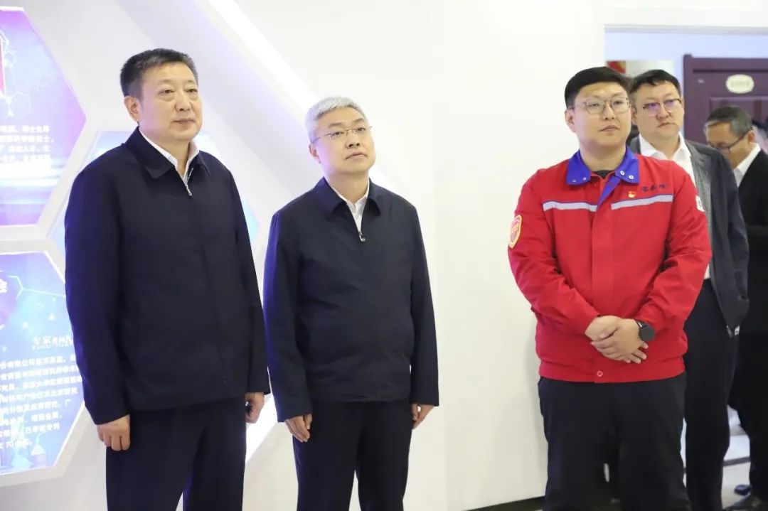 黑龙江省委副秘书长王辉莅临宝泰隆参观调研
