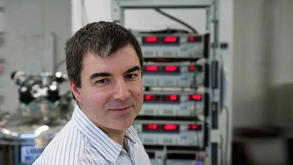 诺贝尔奖得主康斯坦丁•诺沃肖洛夫院士到嘉庚创新实验室讲座交流