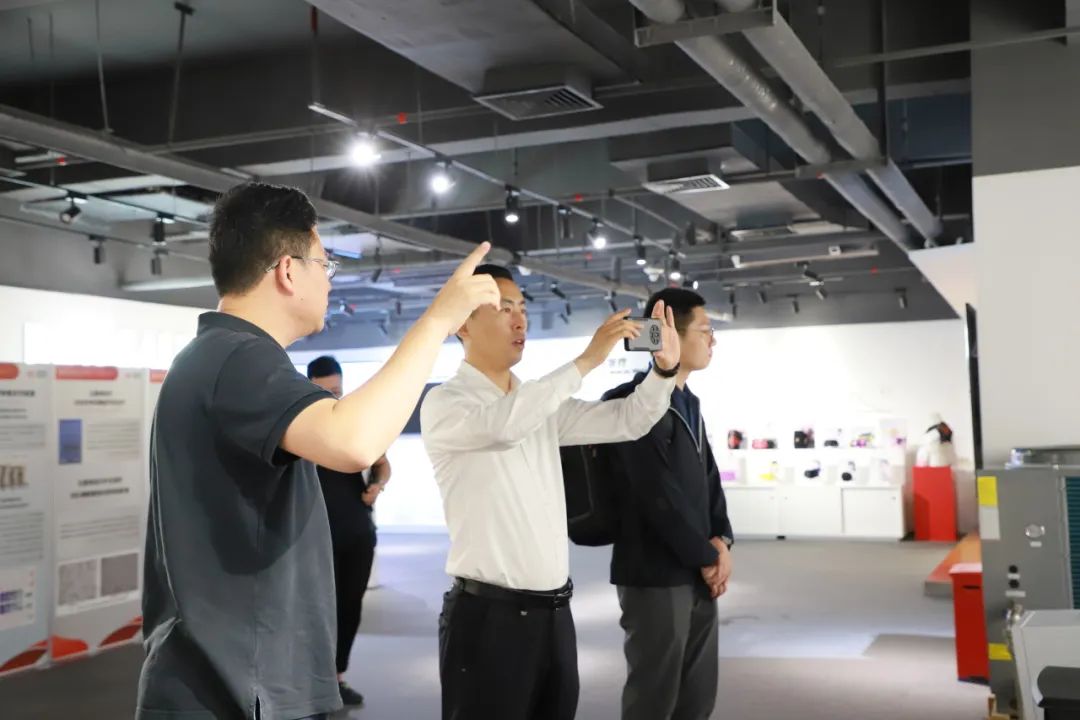 北京中医药大学领导一行考察烯旺集团，共商石墨烯赋能中医产业发展