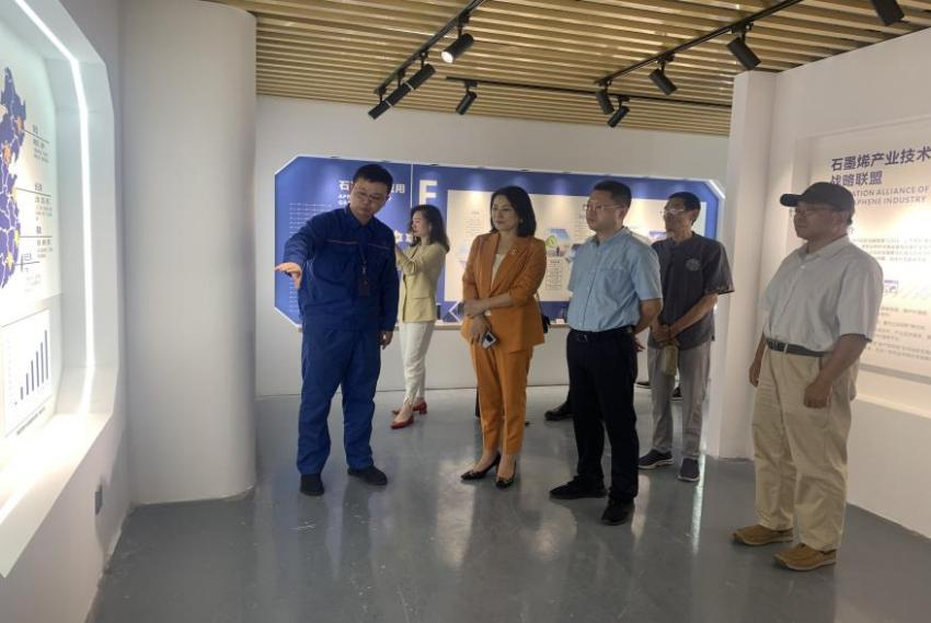 诸暨市副市长陈文进一行莅临浙江烯纺新材料科技有限公司考察交流
