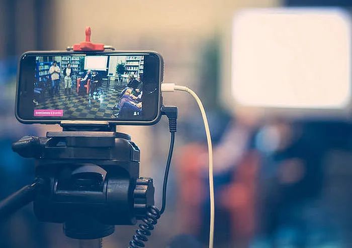 酷轻松系列产品亮相三只羊直播间，凭实力硬核出圈！