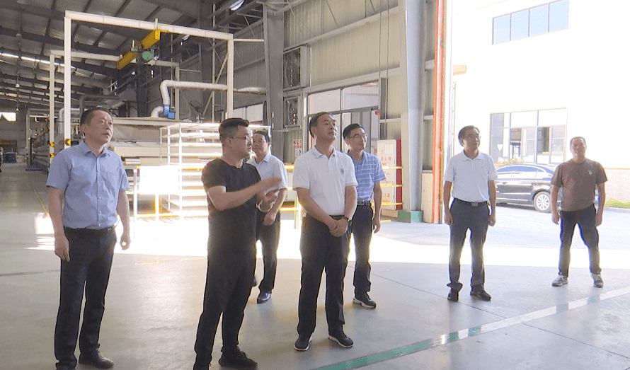 三明市政协调研组到永安开展“持续发展石墨烯及其相关战略性新兴产业”课题调研