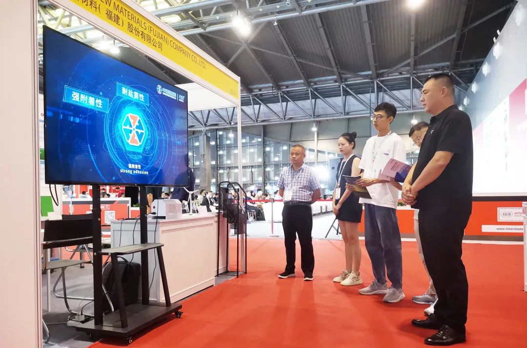 中烯正式成为中国集装箱行业协会会员单位并亮相2023集装箱多式联运亚洲展，水性石墨烯集装箱配套涂料进入批量试用阶段