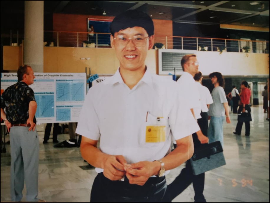 南国清华人物访谈|康飞宇：投身国家科技攻关新“烯”望，“深”耕清华教育改革试验田